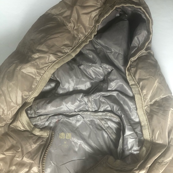 Uniqlo women’s ultralight down jacket brown - Picture 5 of 5